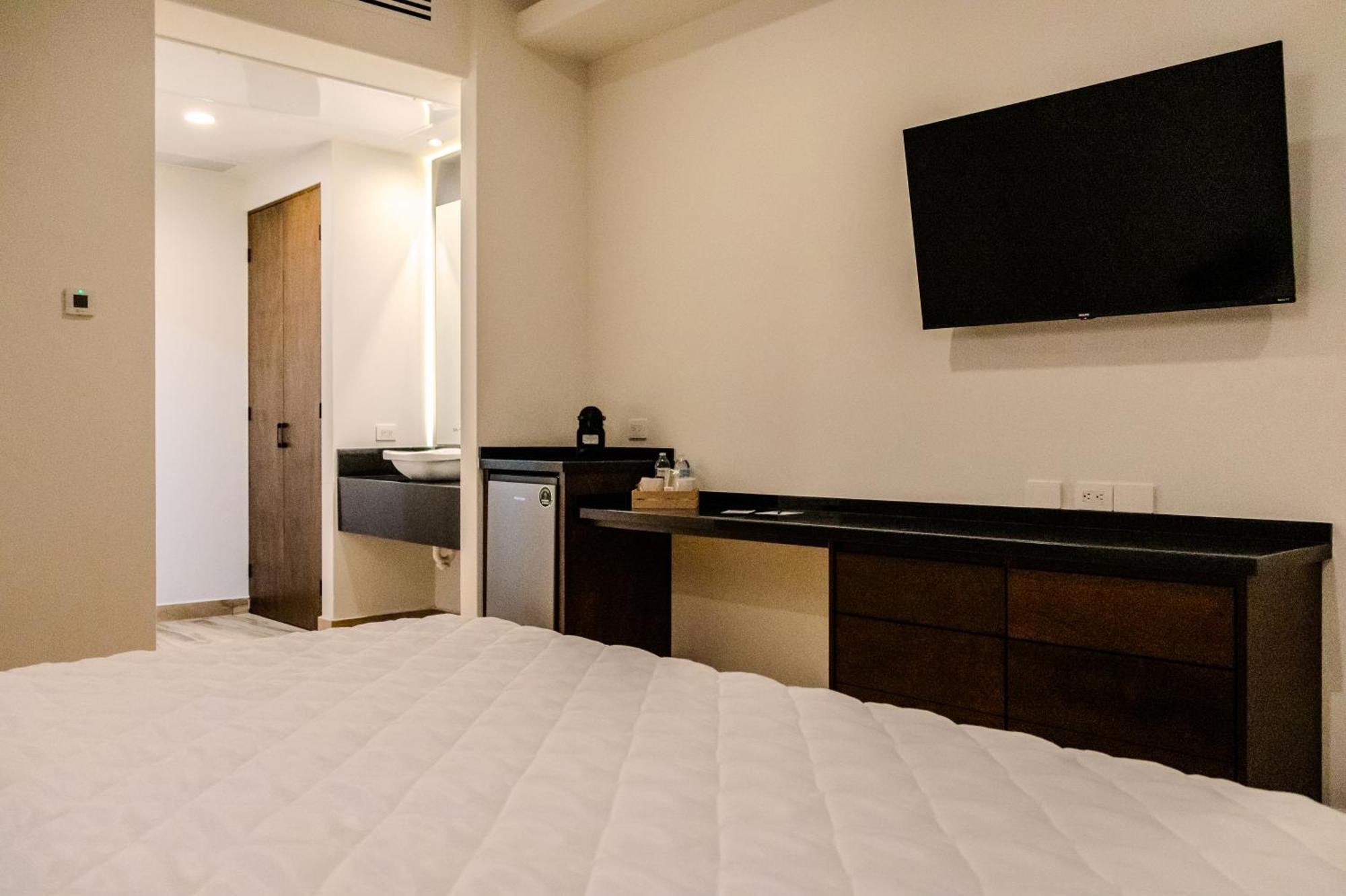 Hotel Gran Avenida, 나보호아 외부 사진