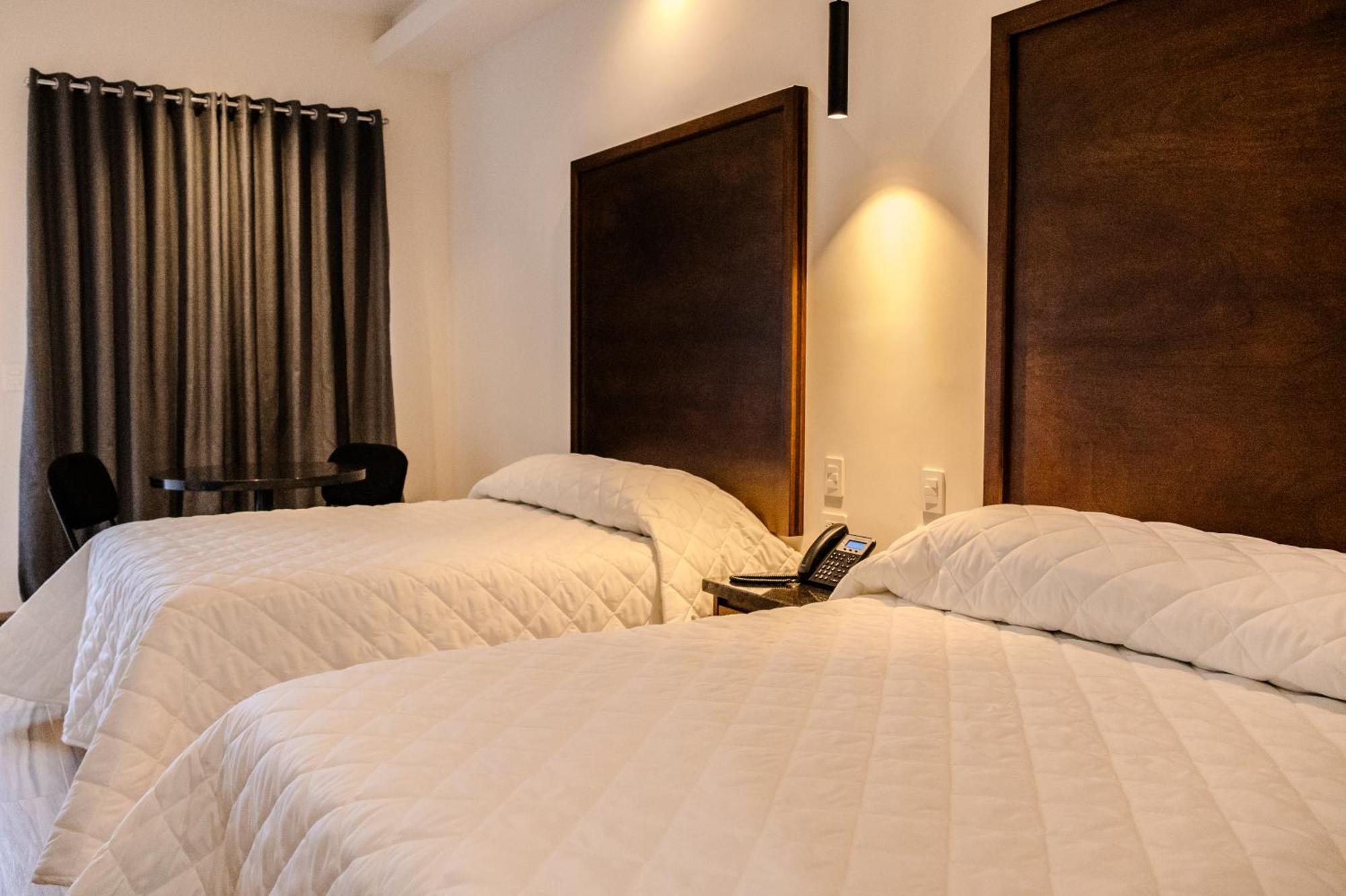 Hotel Gran Avenida, 나보호아 외부 사진
